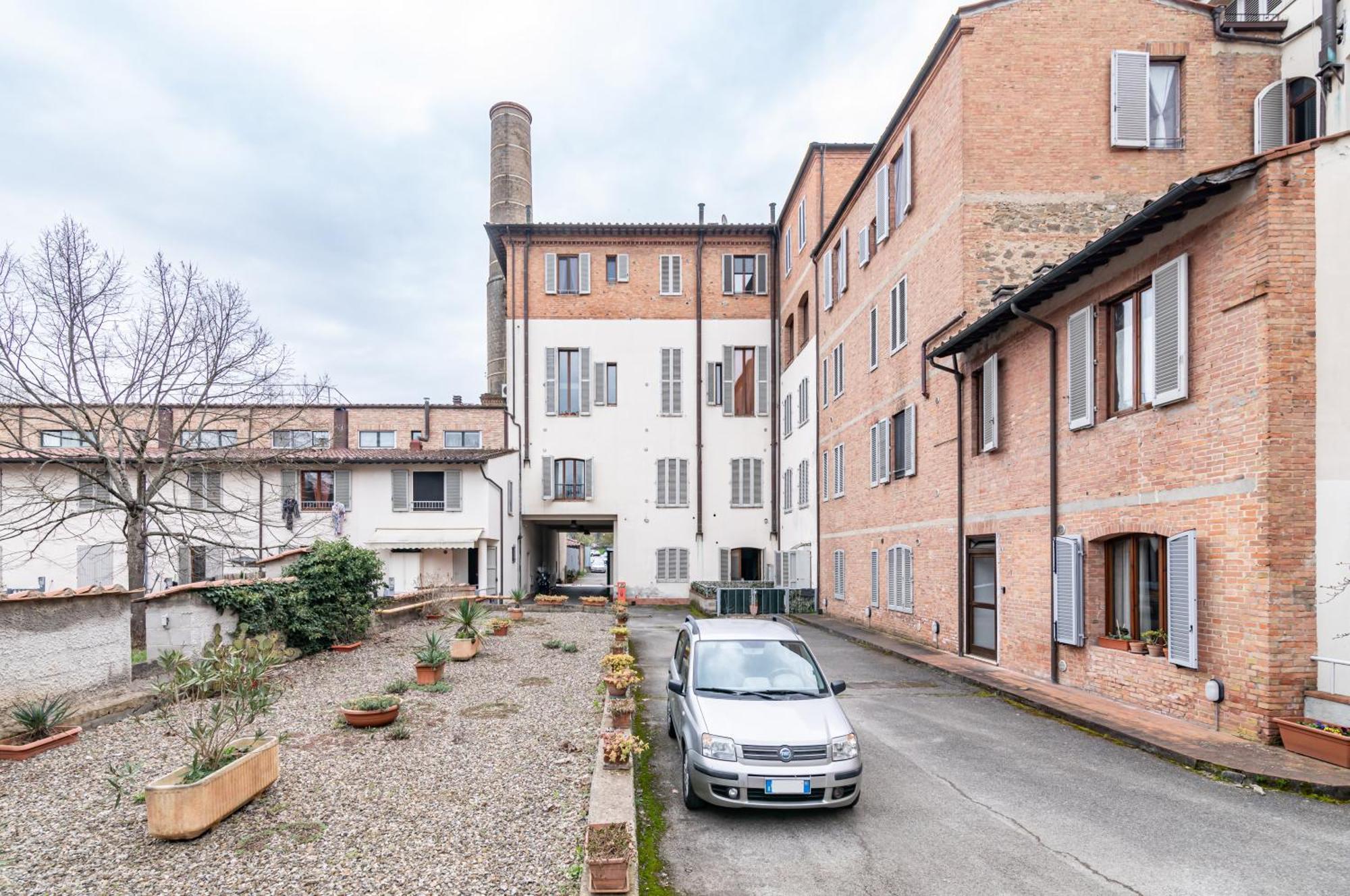Into The Blu Apartment With Private Parking! Siena Exterior photo